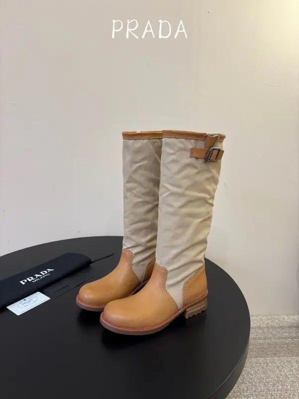 Prada Чоботи жіночі — Фото 5