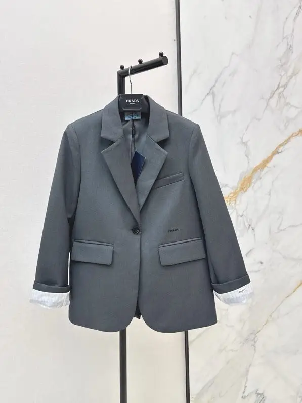 Prada — Класичний блейзер оверсайз