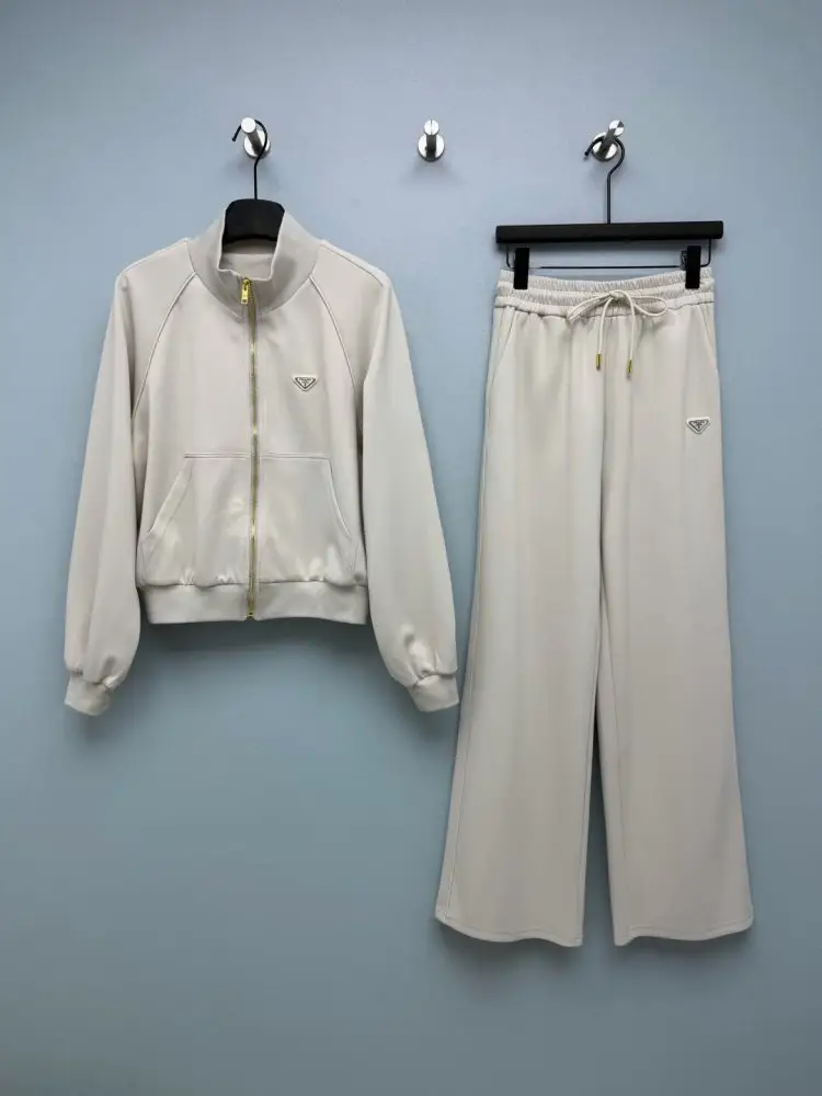 Prada — Costume female