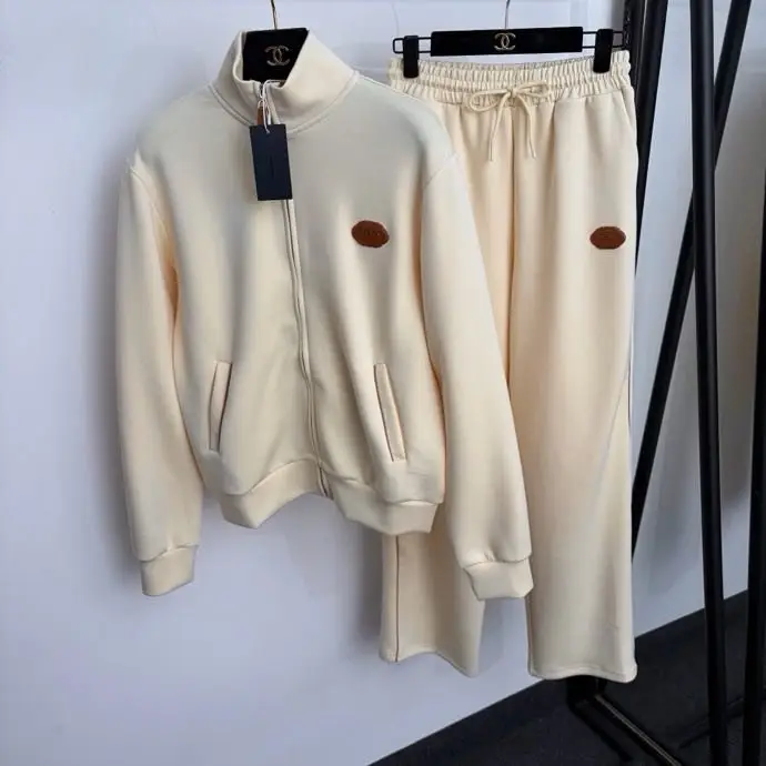 Prada — Costume female