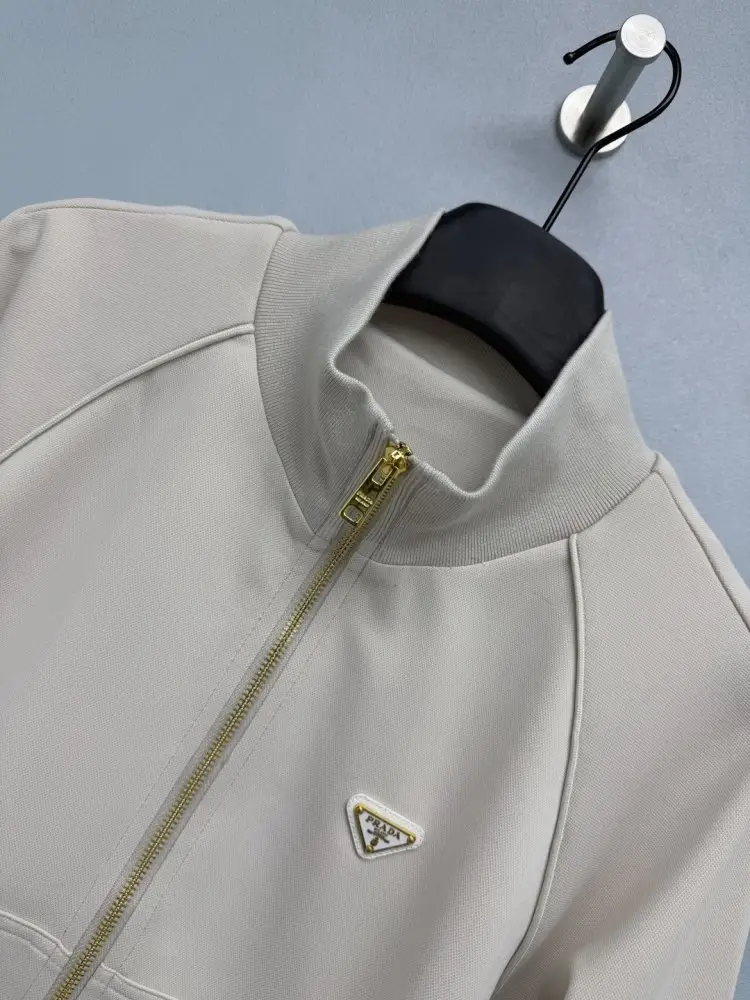 Prada Costume female — Photo 3