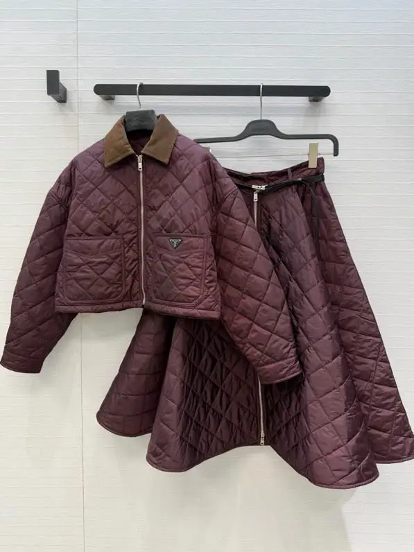 Prada Костюм жіночий — Фото 3