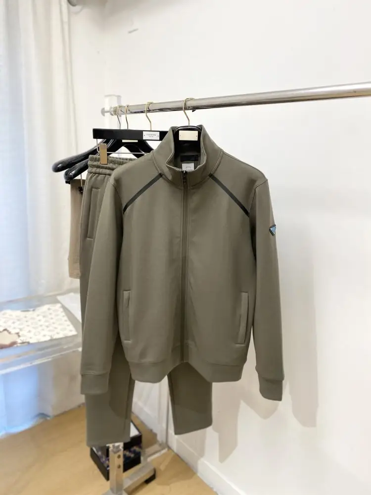 Prada — Костюм чоловічий