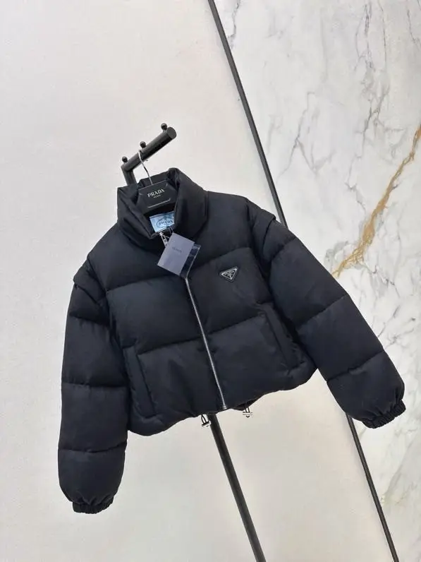 Prada Down jacket female — Photo 4