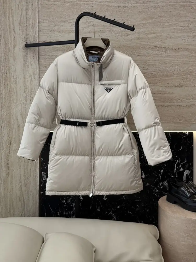 Prada — Куртка пуховик жіноча