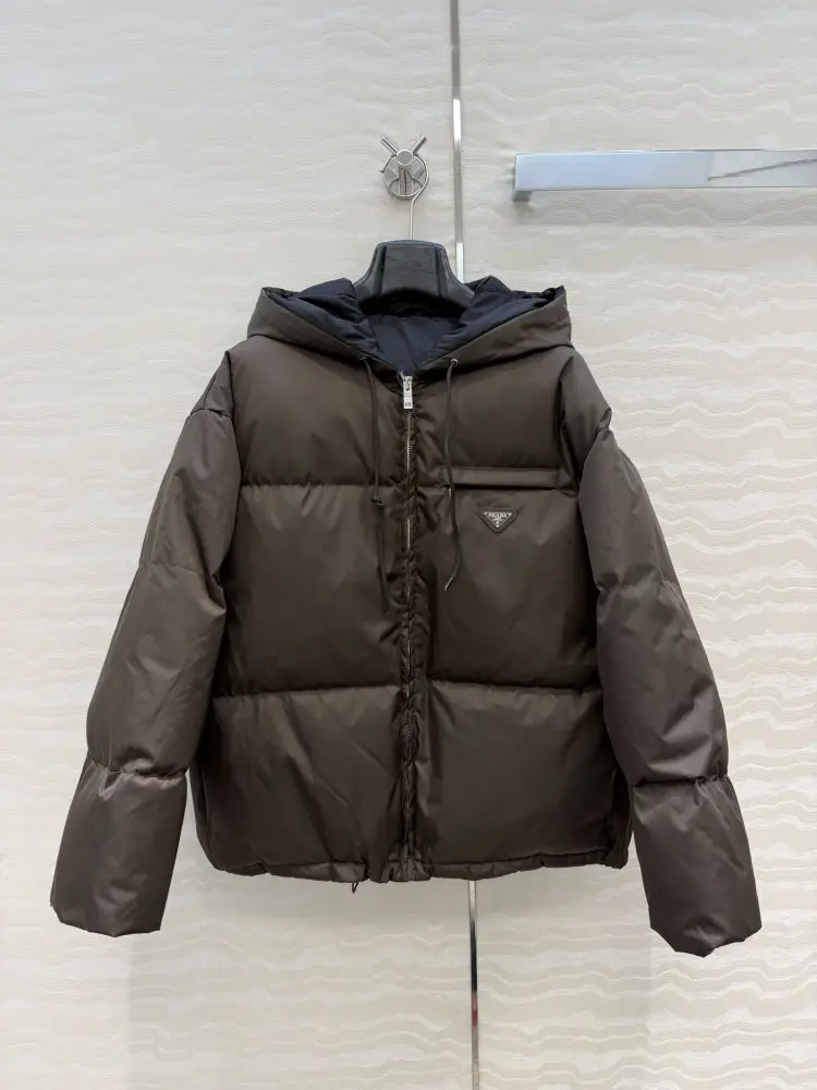 Prada — Куртка пуховик жіноча