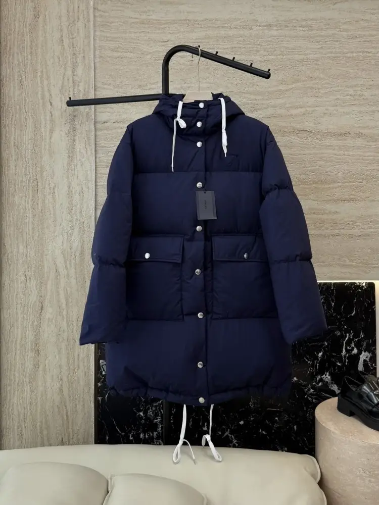 Prada Куртка пуховик жіноча — Фото 1