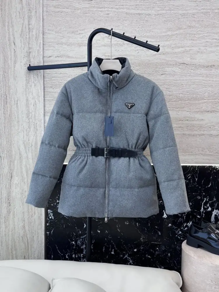 Prada — Куртка пуховик жіноча