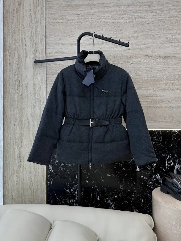 Prada — Куртка пуховик жіноча