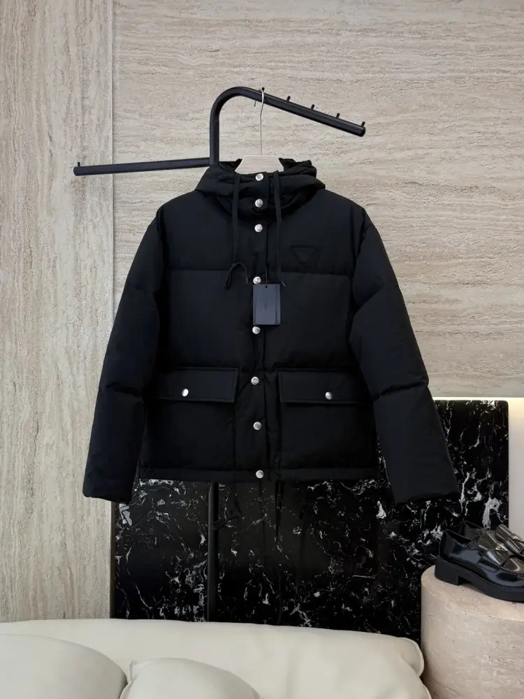 Prada — Куртка пуховик женская