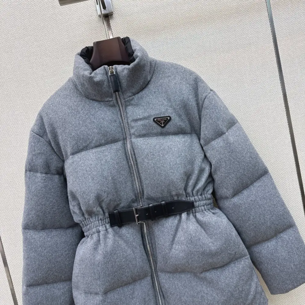 Prada Куртка пуховик жіноча — Фото 2
