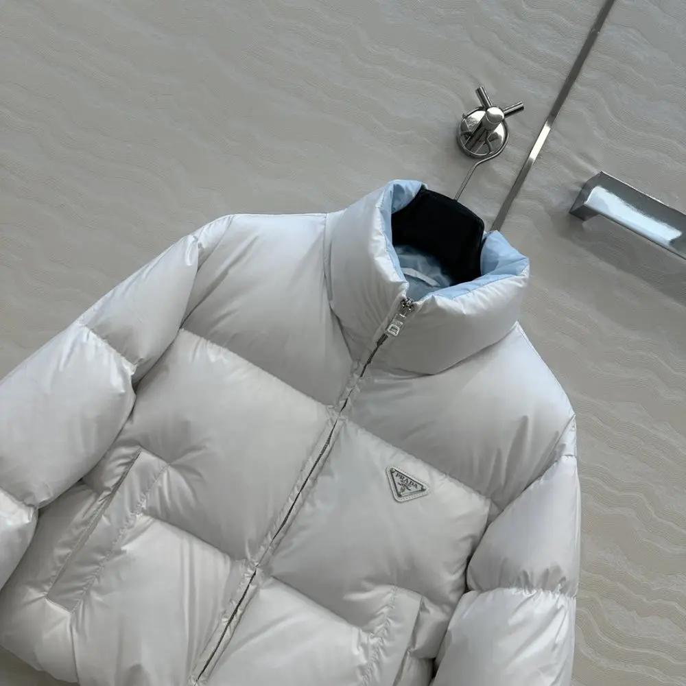 Prada Куртка пуховик жіноча — Фото 2