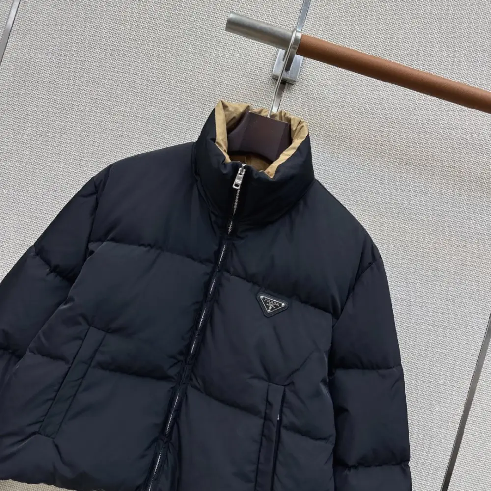 Prada Куртка пуховик жіноча — Фото 2
