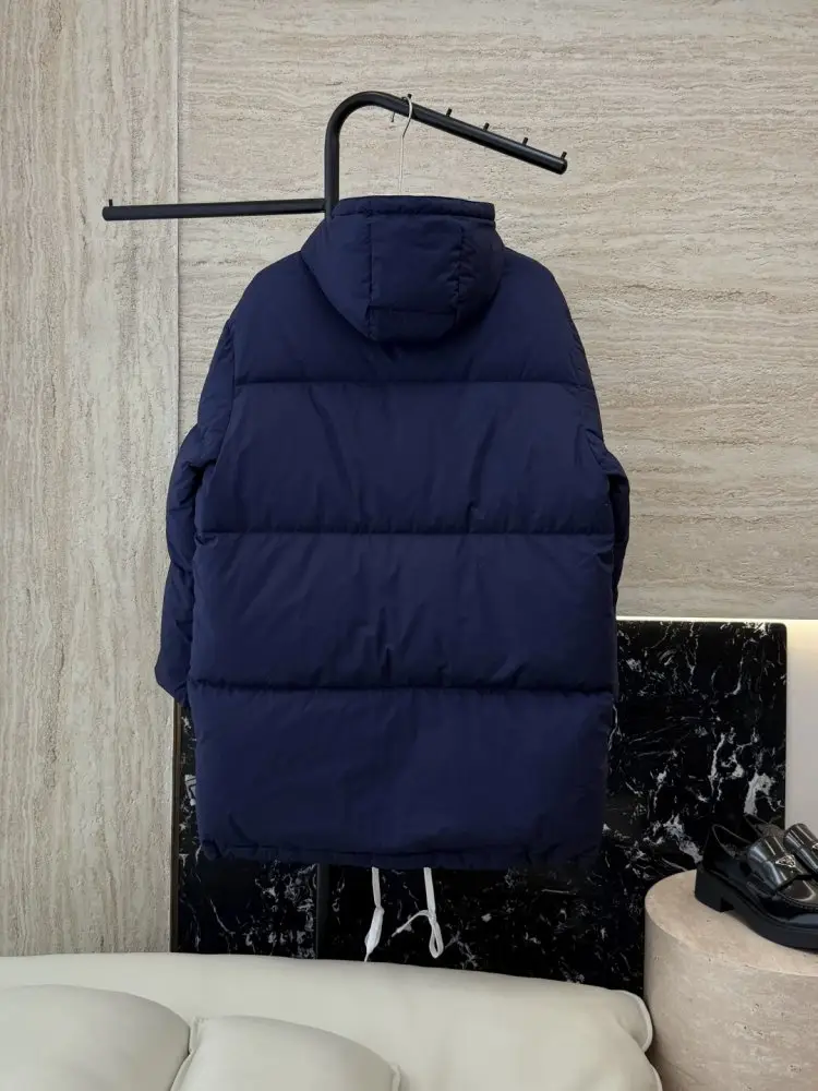 Prada Куртка пуховик жіноча — Фото 2