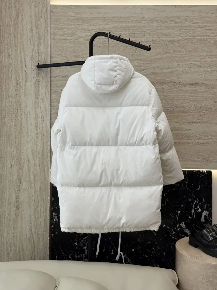 Prada Куртка пуховик жіноча — Фото 2