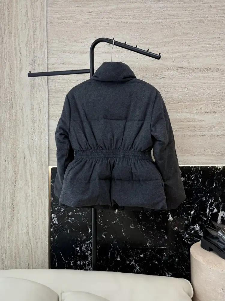 Prada Куртка пуховик жіноча — Фото 2