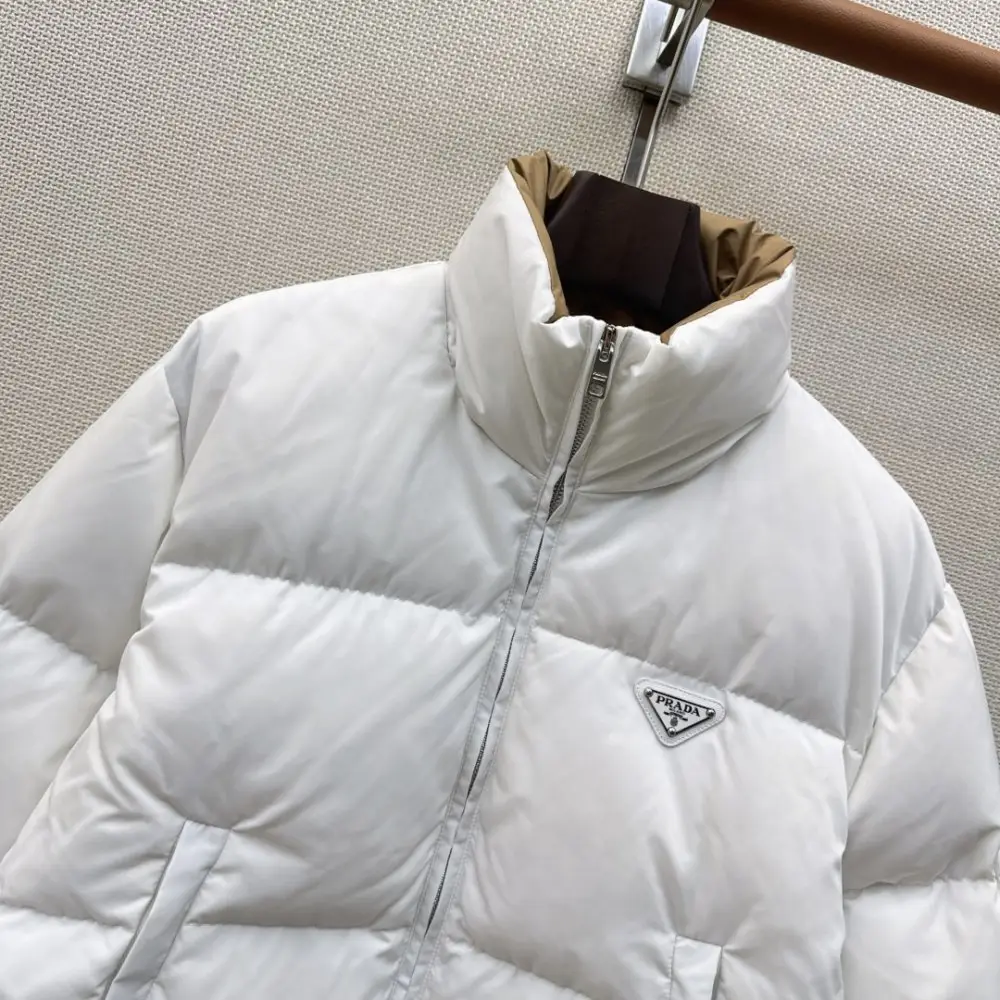 Prada Куртка пуховик жіноча — Фото 3