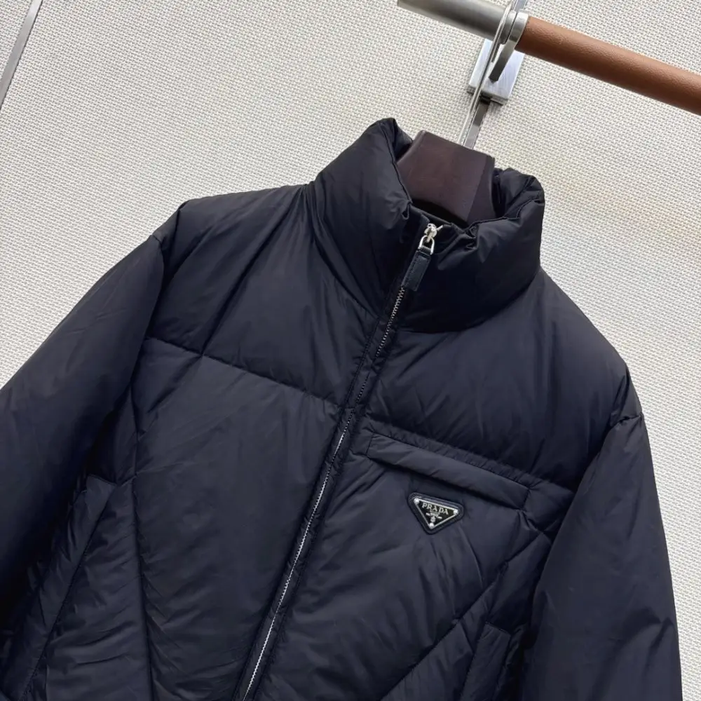 Prada Куртка пуховик жіноча — Фото 3