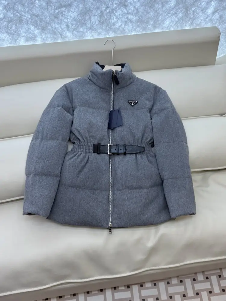 Prada Куртка пуховик жіноча — Фото 3