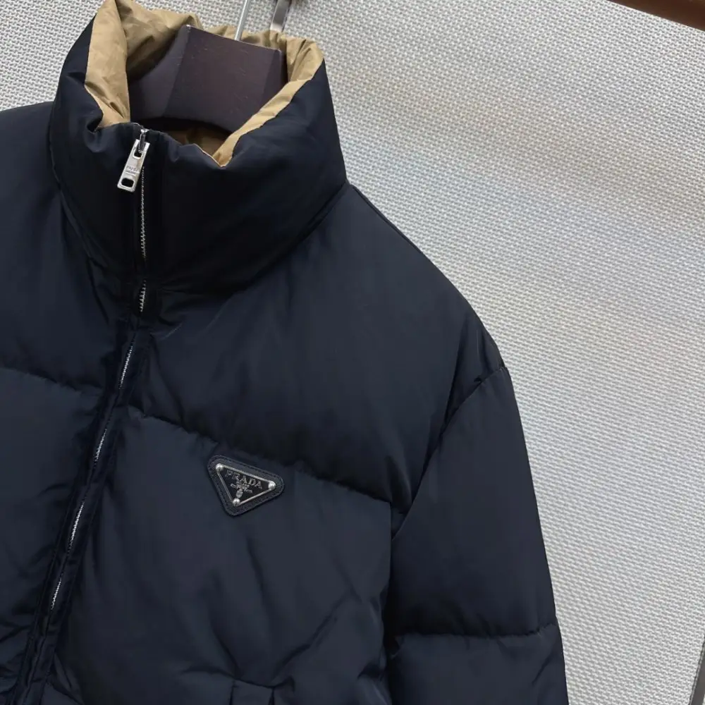 Prada Куртка пуховик жіноча — Фото 4