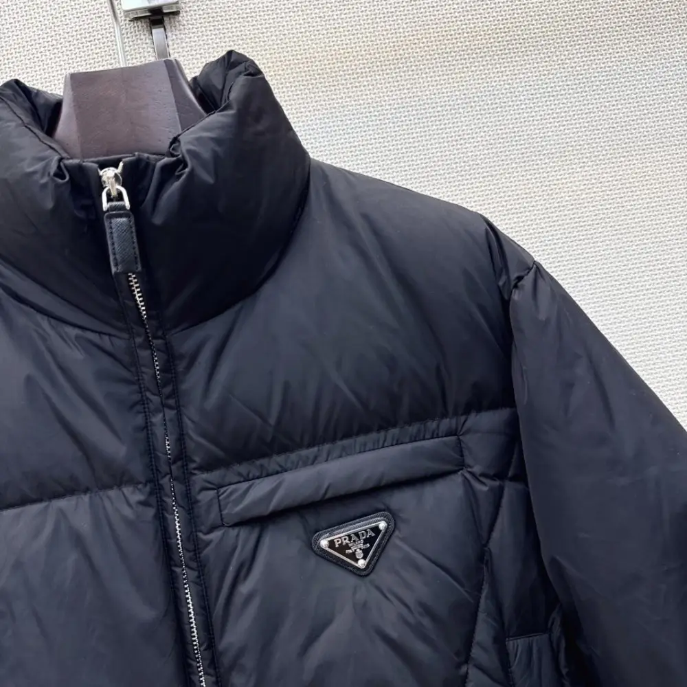Prada Куртка пуховик жіноча — Фото 4