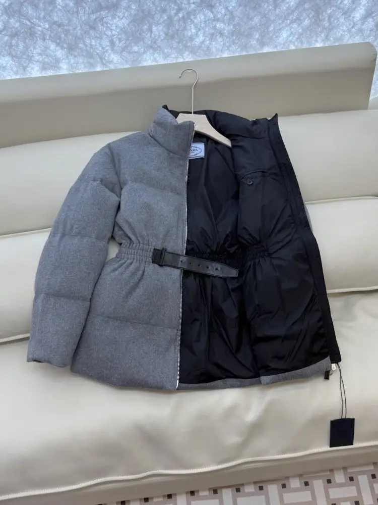 Prada Куртка пуховик жіноча — Фото 4
