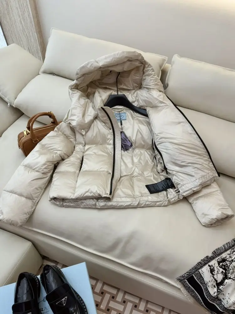 Prada Куртка пуховик жіноча — Фото 5