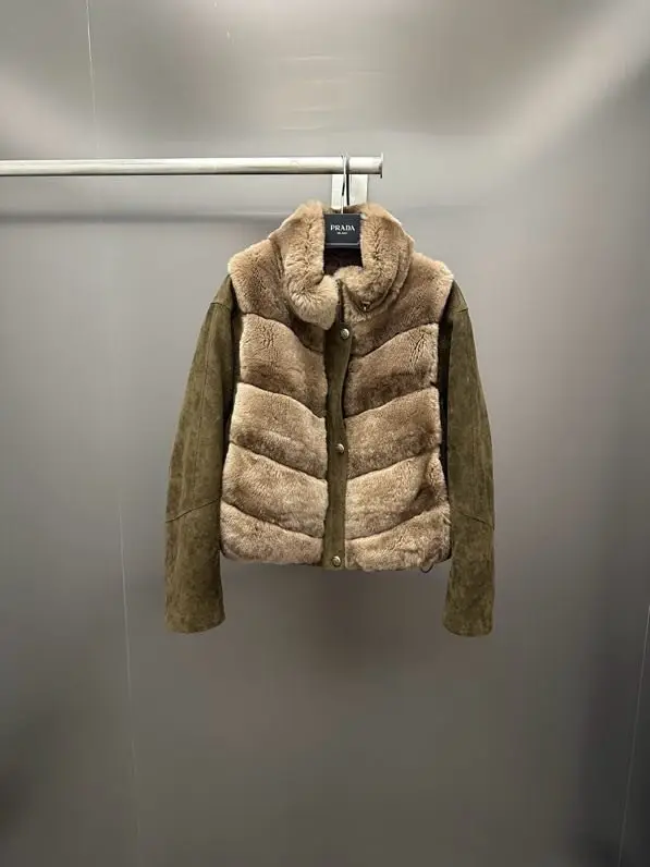 Prada — Куртка меховая на пуху