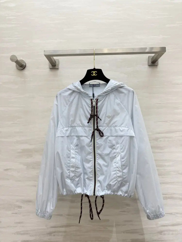 Prada — Куртка жіноча