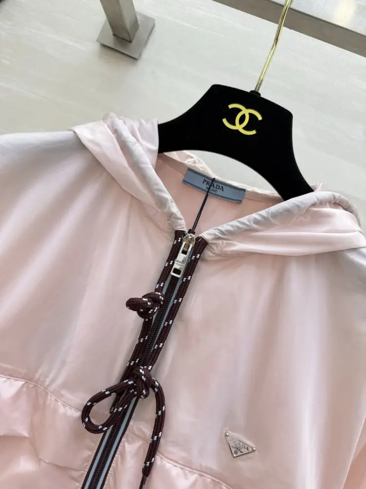 Prada Куртка жіноча — Фото 2