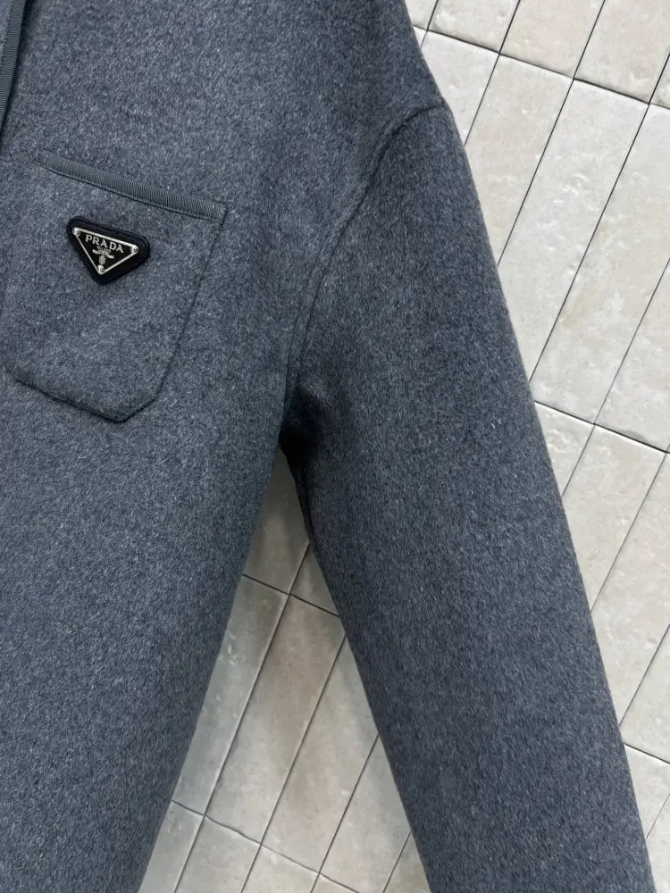 Prada Куртка жіноча — Фото 3