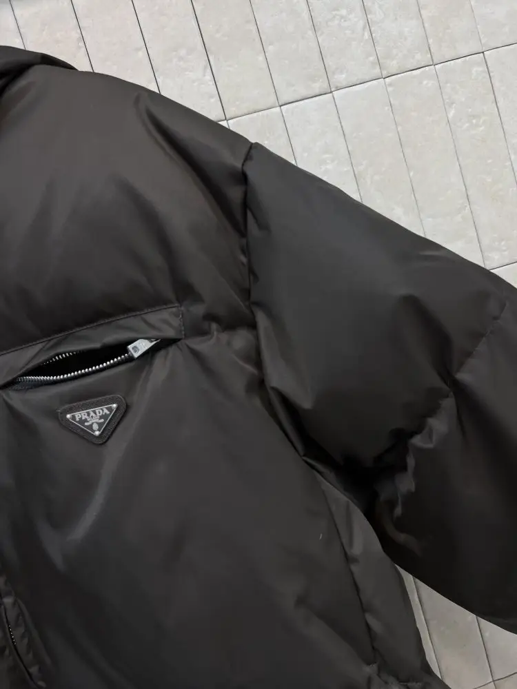 Prada Куртка женская — Фото 4