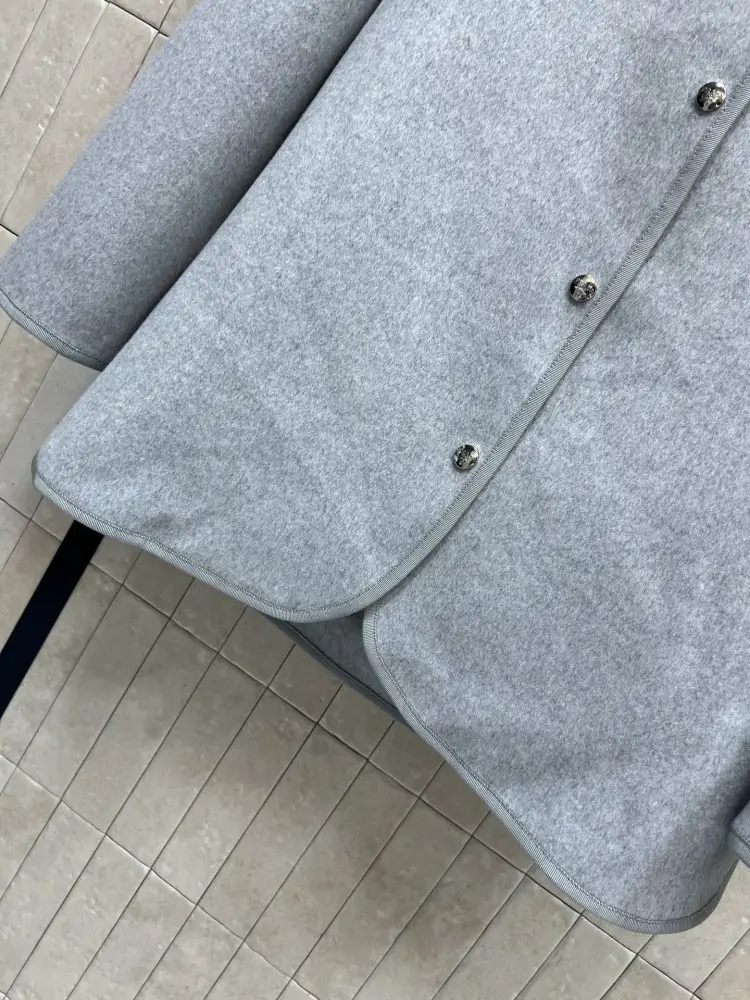 Prada Куртка жіноча — Фото 4