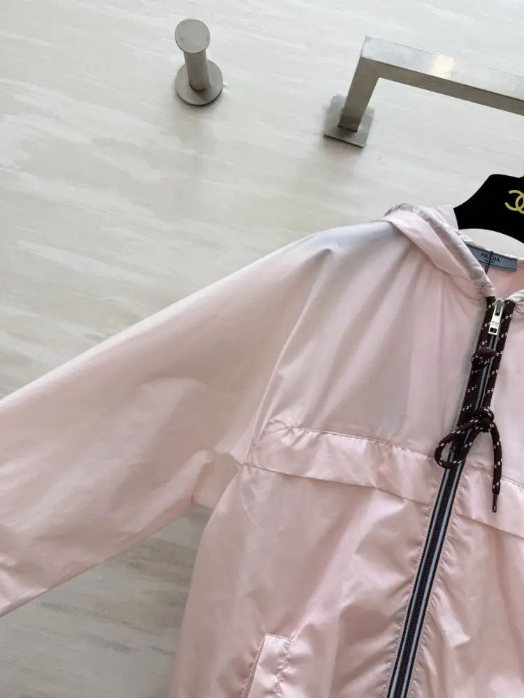 Prada Куртка жіноча — Фото 4