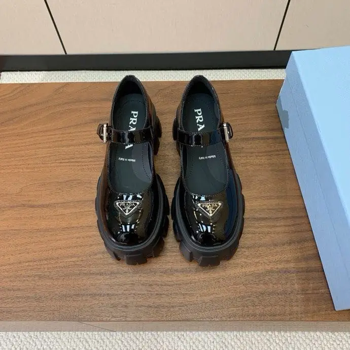 Prada Лоферы на платформе женские — Фото 2