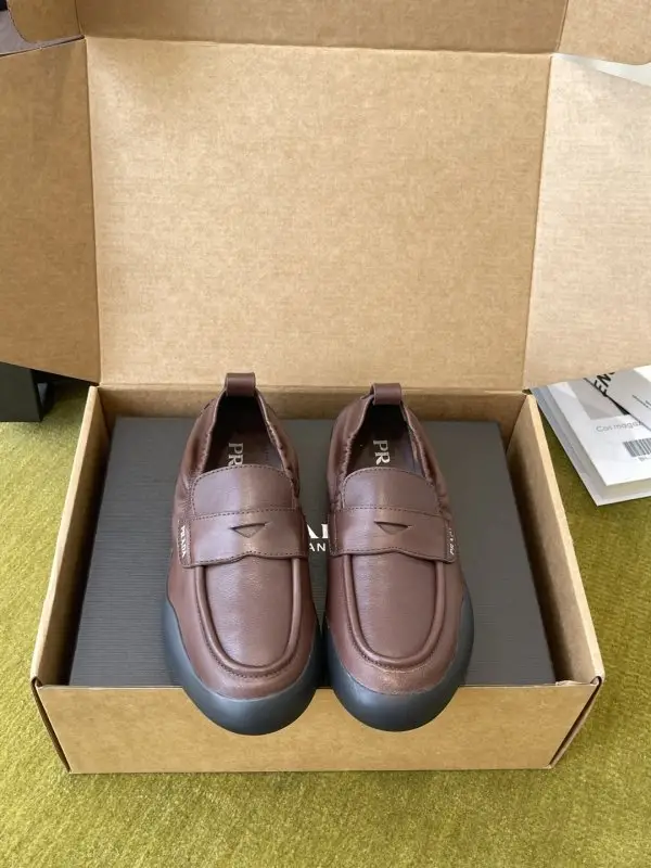 Prada — Лоферы Speedrock