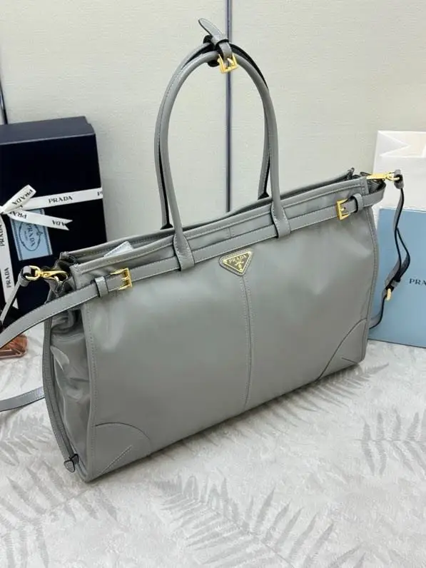 Prada Men's greater a bag-тоут Bonnie 42 cm of soft veal skin — Photo 3