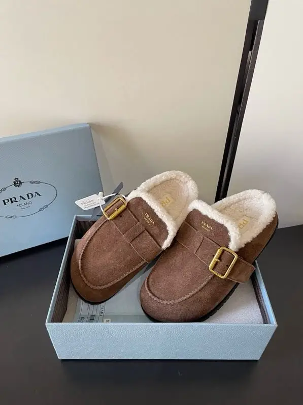 Prada Мюли on fur women's — Photo 5