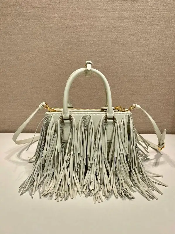 Prada Petite a bag-тоут Galleria 24 cm — Photo 3