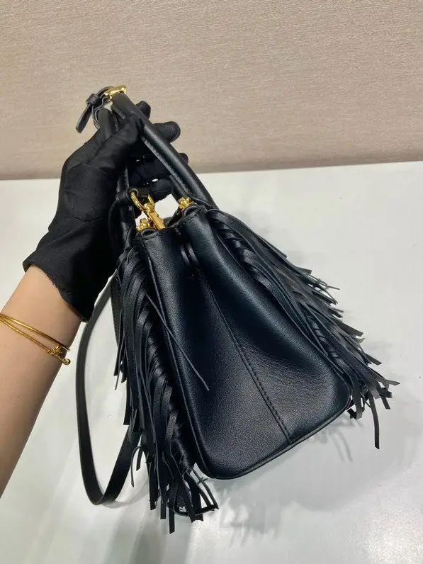 Prada Маленька сумка-тоут Galleria 24 см — Фото 4