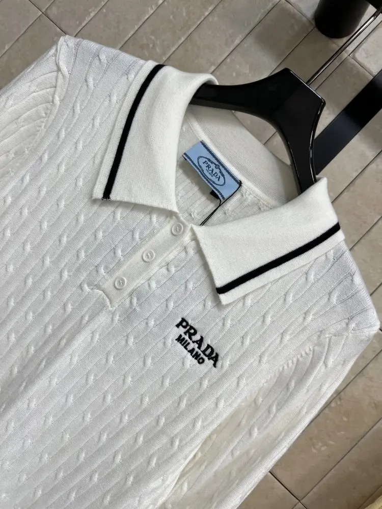 Prada Pullover female — Photo 2