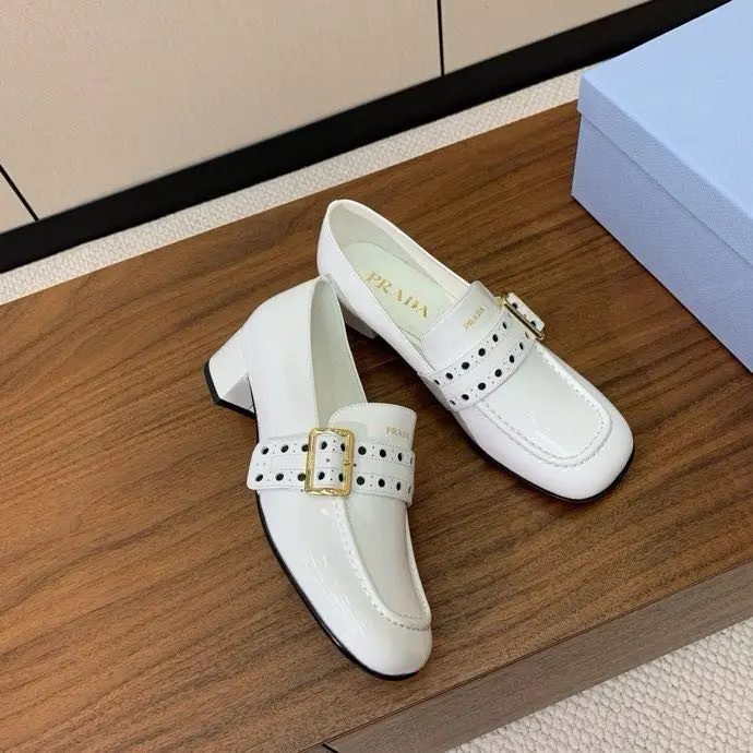 Prada Туфли кожаные женские — Фото 3