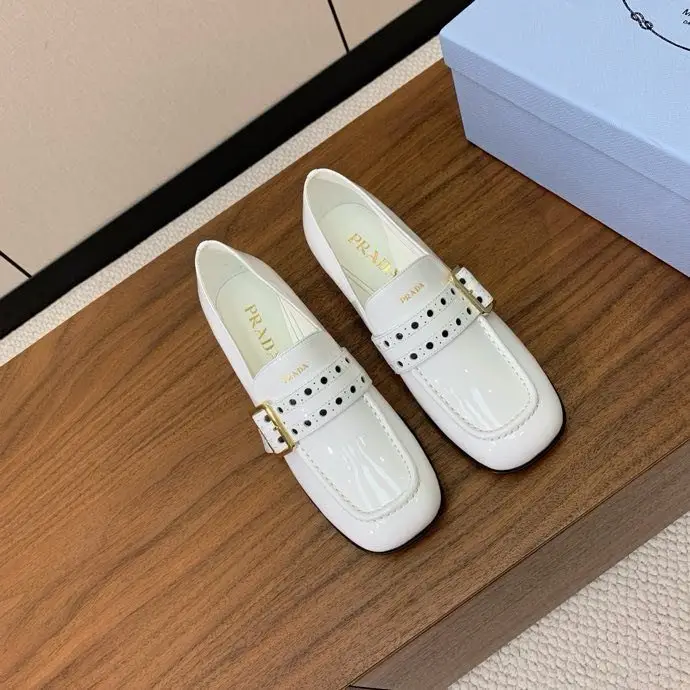 Prada Туфли кожаные женские — Фото 5