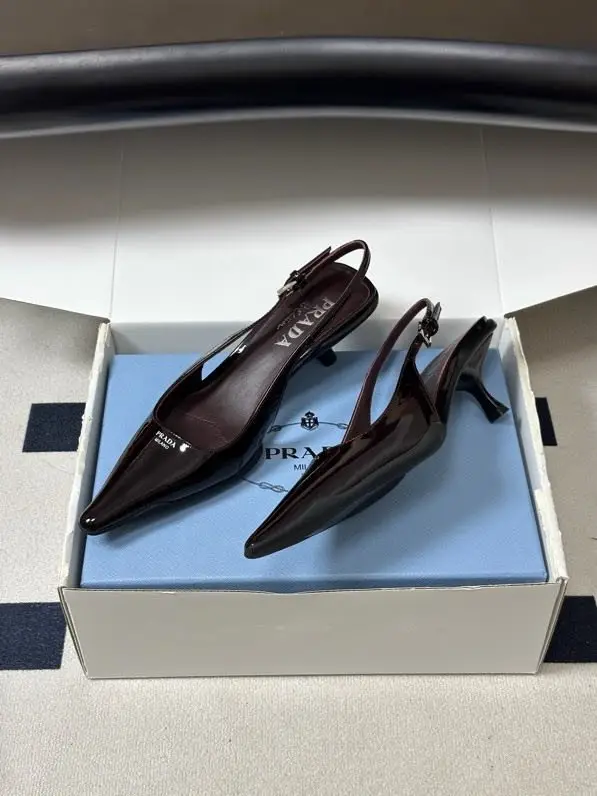 Prada — Shoes on stud from sharp the toe