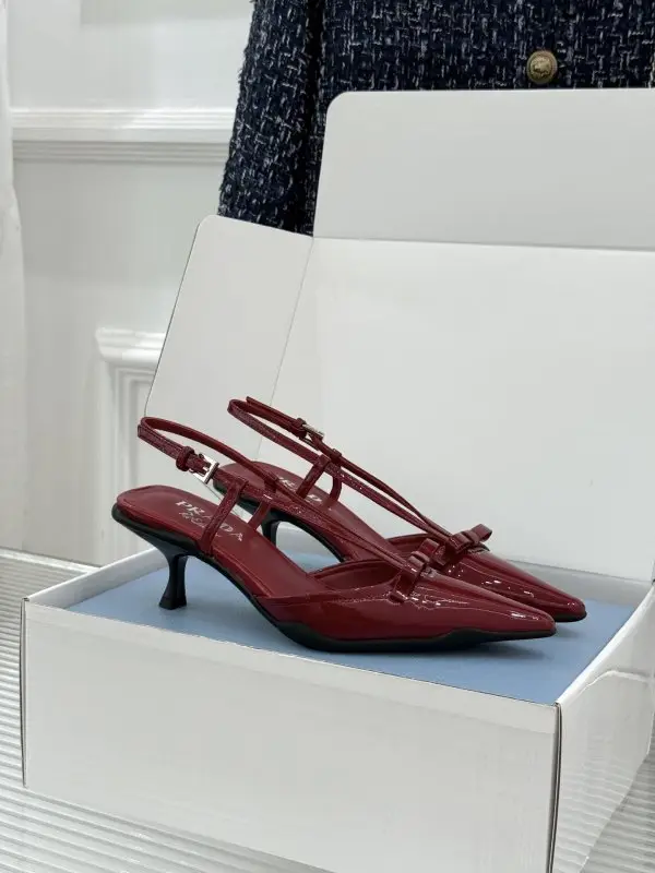 Prada — Туфлі слингбэки