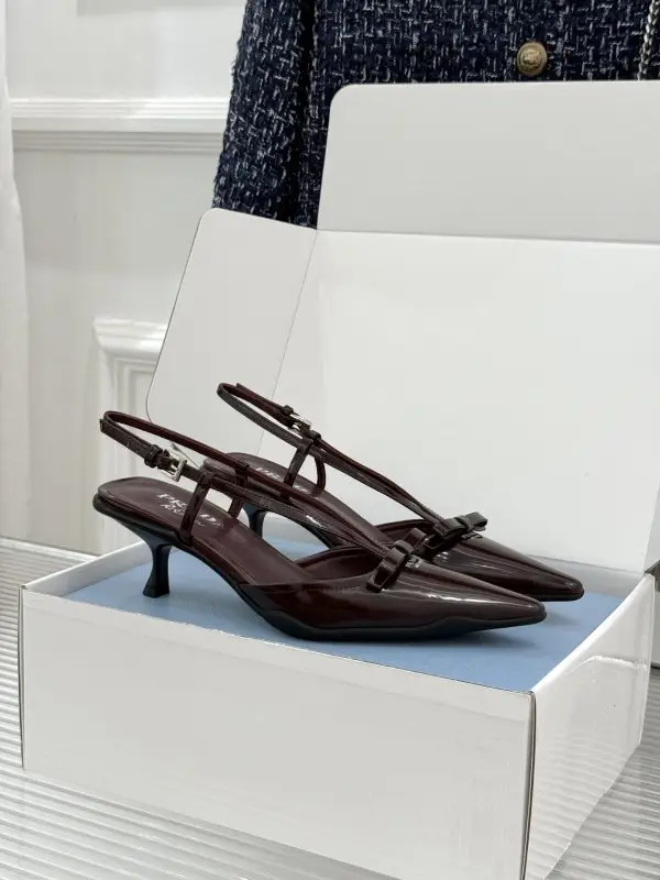 Prada — Туфлі слингбэки