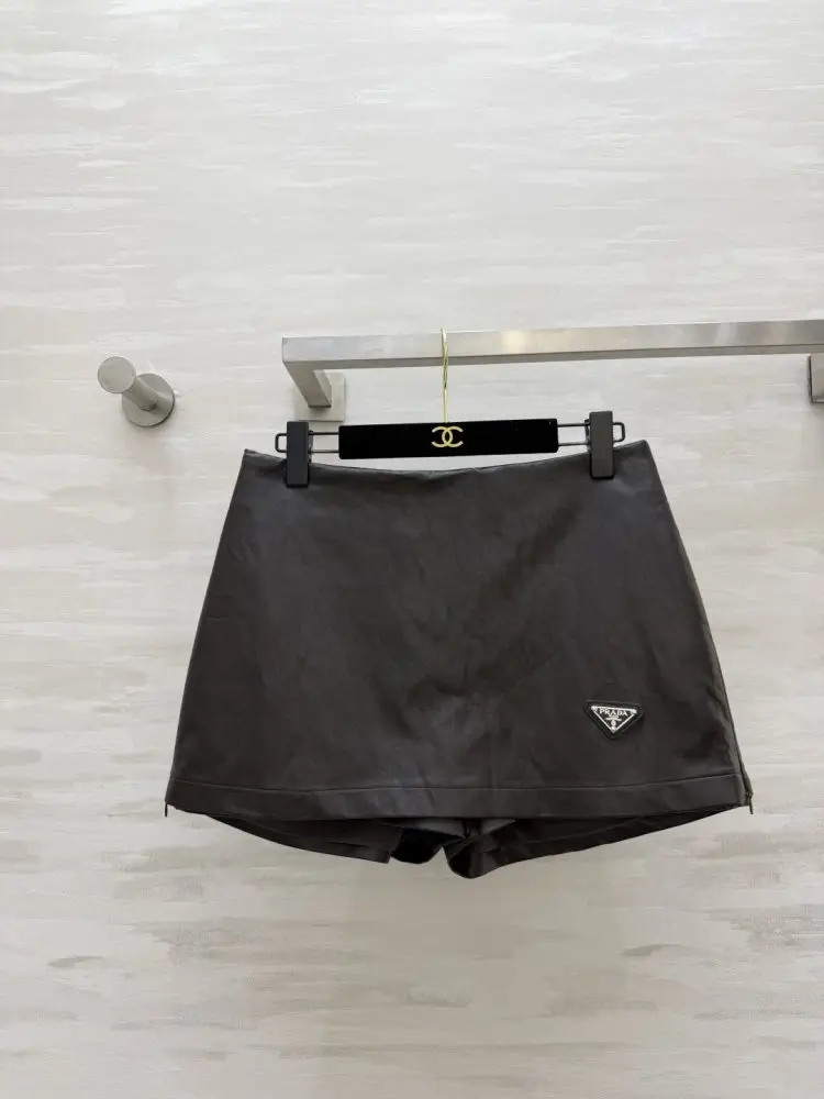 Prada — Shorts women's