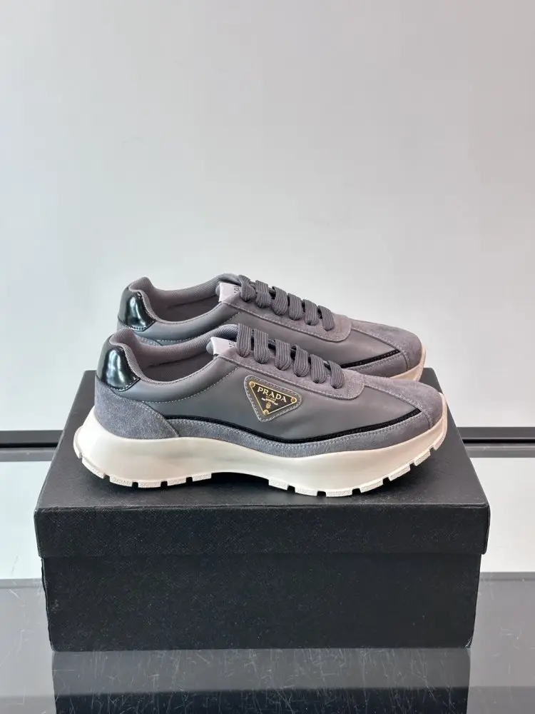 Prada — Кросівки чоловічі