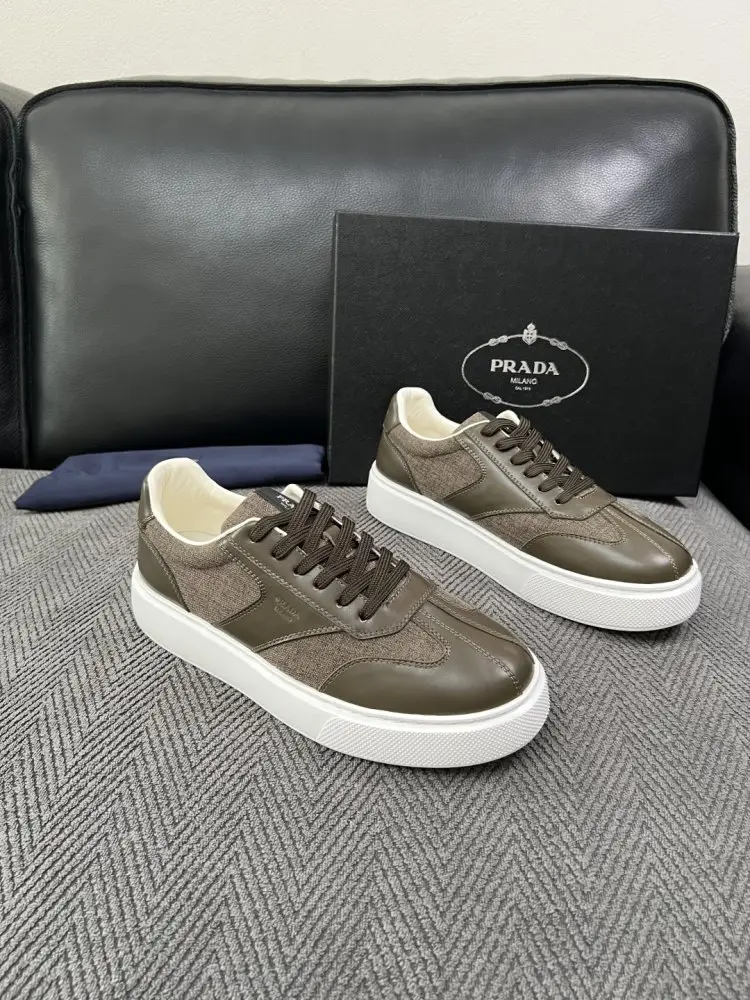 Prada — Кросівки чоловічі
