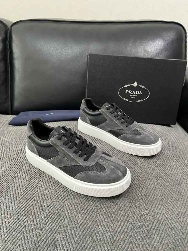 Prada — Кросівки чоловічі